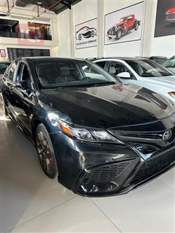 تۆیۆتا کامری